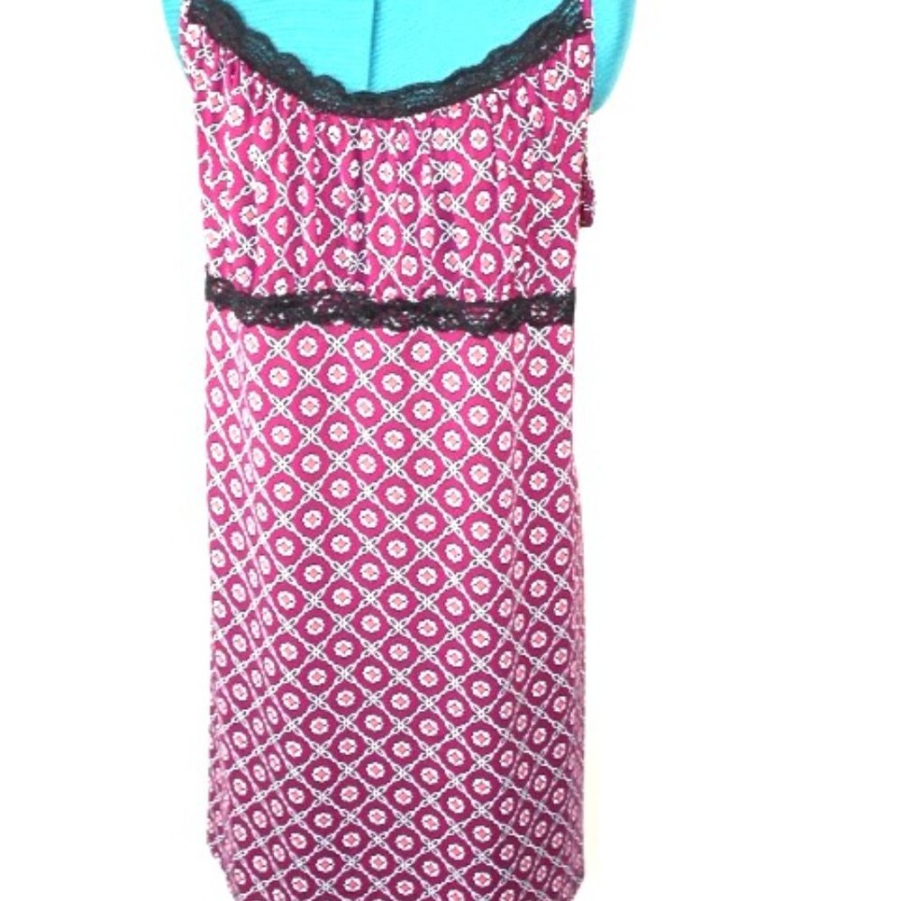 George - nightgown magenta and black floral star pattern